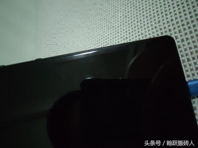 锤子手机落幕?罗永浩的独角戏?老罗表示不服