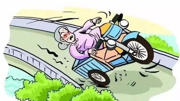 揪心!老年人骑行出门,这几种行为非常危险,千万要注意! 揪心!老年人骑行出门,这几种行为非常危险,千万要注意!