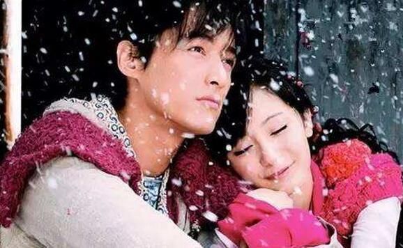 放弃霍建华!胡歌薛佳凝美国领证喜当孩子爹,网