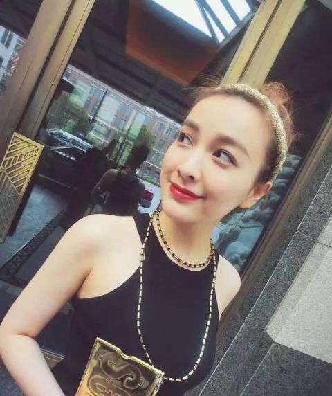 吴昕时尚穿搭成功逆袭,不知道潘玮柏怎么看?-