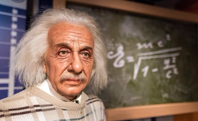 爱因斯坦临终说了句让人费解的话,网友:可能发