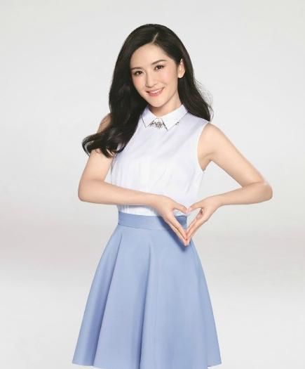 何炅的成功离不开这些密友!