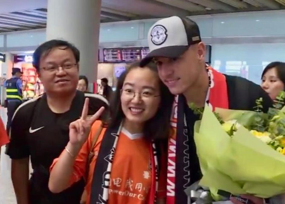 山东鲁能新外援格德斯第一次跟队训练!自我介