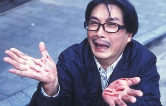 与汪明荃戏结金童玉女,人气直逼郑少秋,为人低