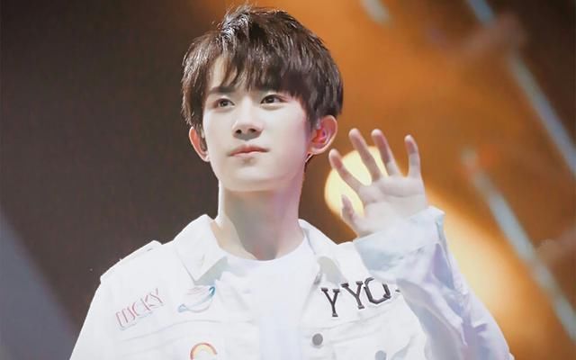 易烊千玺人缘差?高考成绩曝光俊凯王源无表示