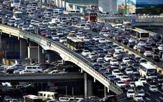 人口密度是北京的6倍,新加坡为何从来不堵车?