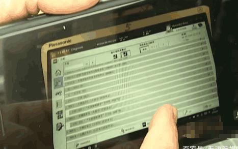 七十万奔驰四天就熄火,故障码跳出24个,4s店:不