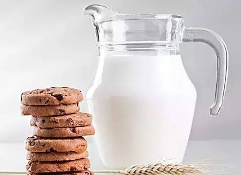 孕期孕妇晚上加餐原则是什么?孕妈可选择食用