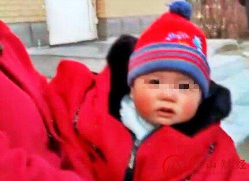 夫妻闹矛盾女子快递10月大女儿 丈夫还拒收了