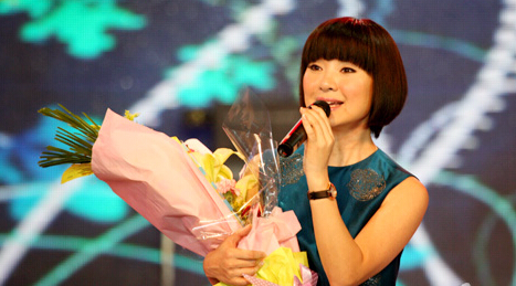 歌手陈红母亲获股权文件签字涉嫌造假