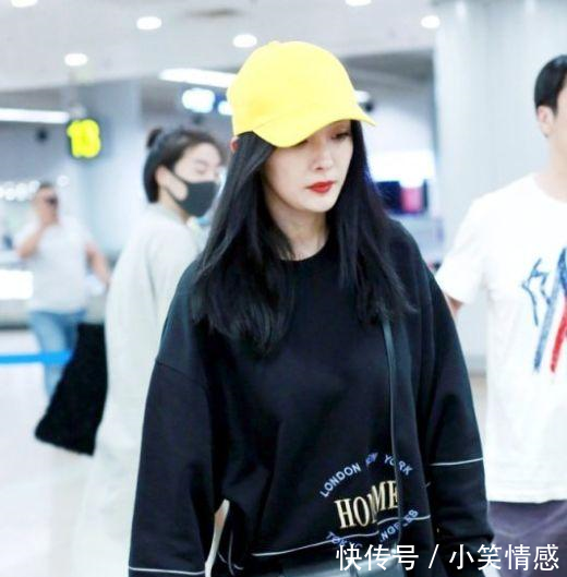 卫衣下面不一定要穿裤子!看看杨幂,关晓彤,你就