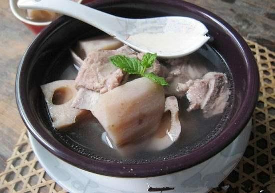 宝宝经常流口水,舌苔有地图舌,给孩子熬点汤和