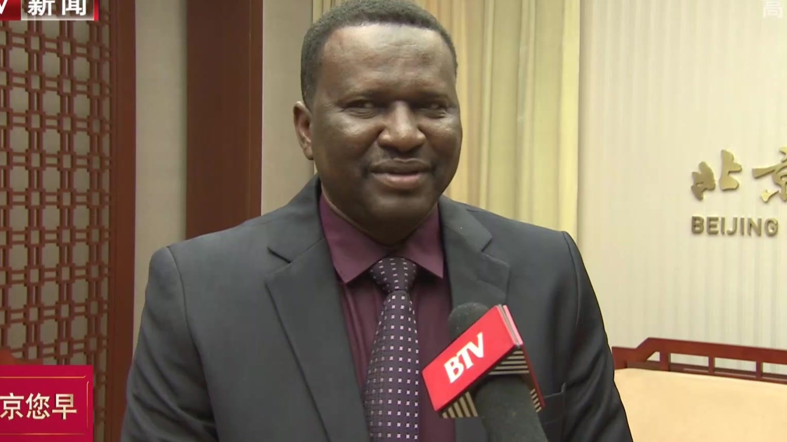 苏丹国民议会副议长到高校进行交流