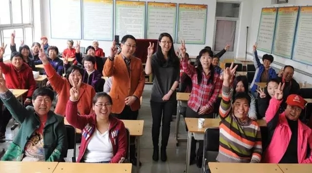 李向显开启南卷村【生活好课堂】之旅 李向显开启南卷村【生活好课堂】之旅