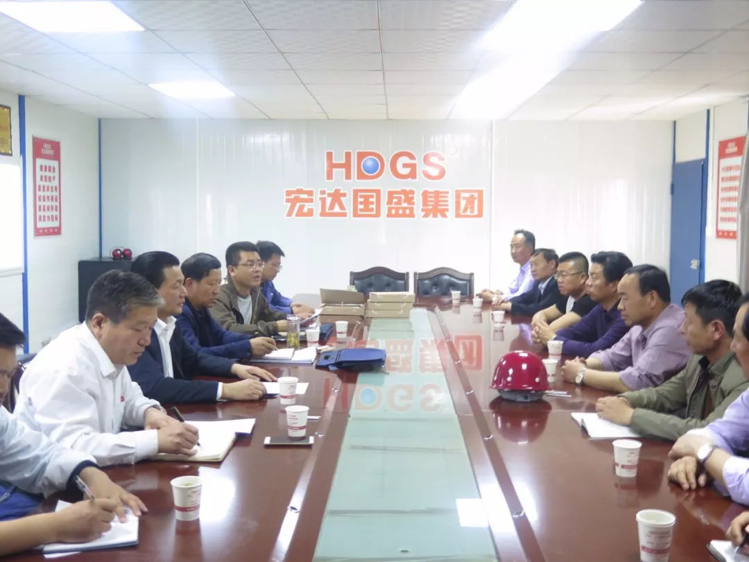 平凉市住建局、人社局相关领导莅临宏达国际花