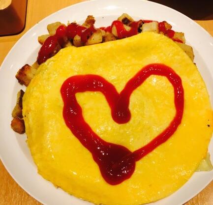 万圣节前夜徐娇和友人聚餐 打扮清纯美食诱人 万圣节前夜徐娇和友人聚餐 打扮清纯美食诱人