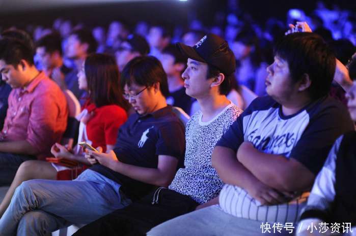 王思聪为何被称为三观最正的男人? 看完这几张