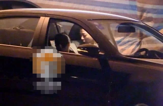 明星Papi酱通过视频宣布怀孕喜讯:要当妈妈啦(图13) 明星Papi酱通过视频宣布怀孕喜讯:要当妈妈啦(图13)