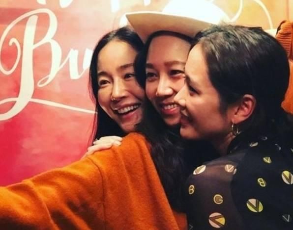 韩国女星孙艺珍36岁生日,姐妹团到场庆祝,网友