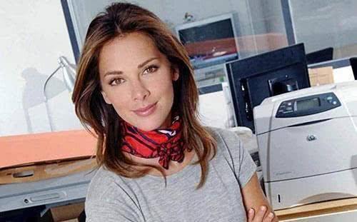 世界杯美女主播盘点!韩国甜美墨西哥性感,比不