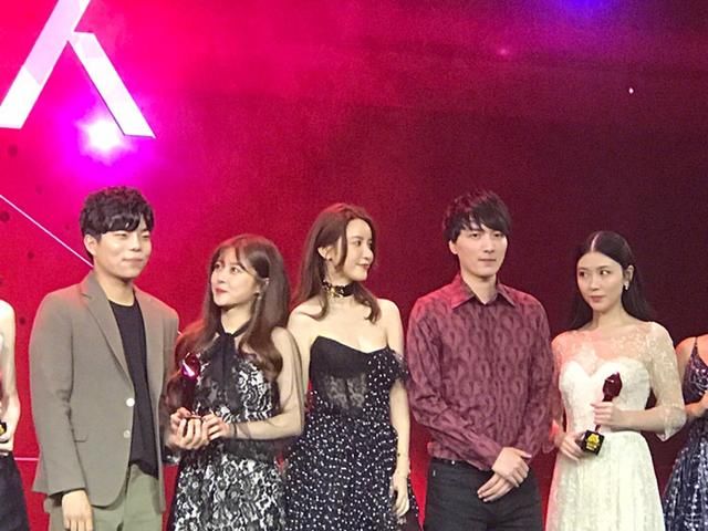 2018超级红人节无P图现场照,夏夏不愧是最美