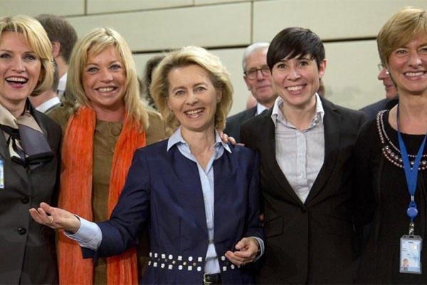 特朗普公开指名道姓骂铁杆盟友!欧洲强国只能