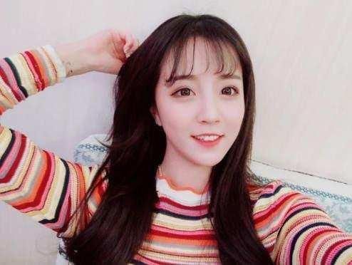 抖音新一姐莉哥火后第一时间删除微博作品,网