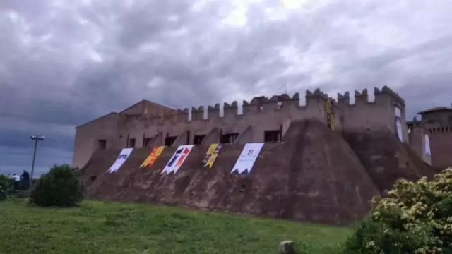 现代人着古代盔甲:中国队代表亚洲出征全甲史