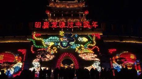 太原青龙古镇庙会遭吐槽!68元的门票比故宫还