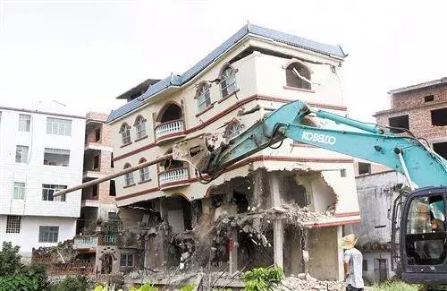 对于违法建筑如何定义?强拆违建也要尊循法定