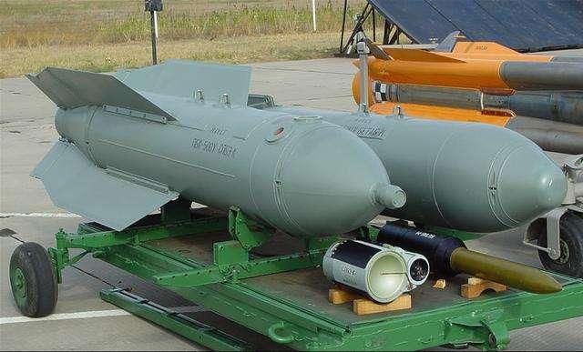 其次,在海湾战争中,中国也曾经近距离感受过美国集束弹的威力,上个