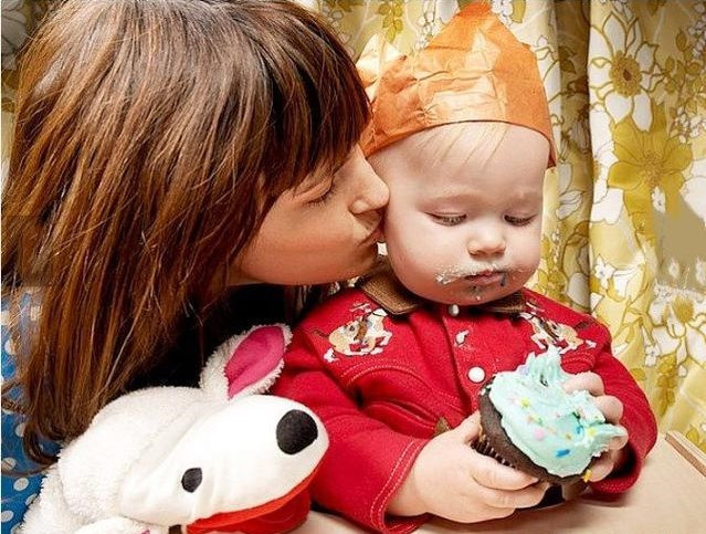 搞笑图片幽默段子笑话:减肥中心的教练,自己编