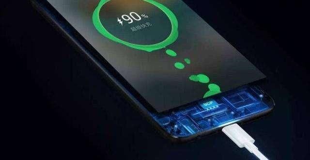 高价买旗舰手机,电池容量却比低端手机小,是什