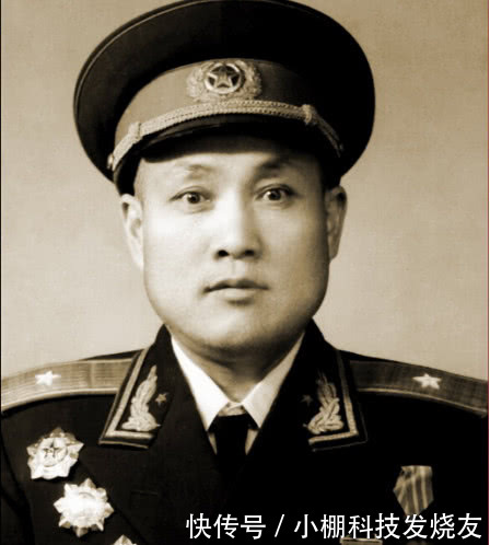 此开国将军104岁高龄,至今健在!平津战役主席