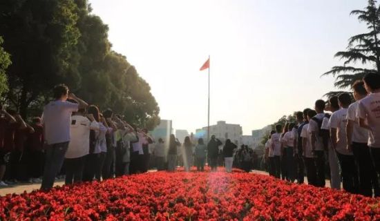 上财举办纪念五四运动99周年系列活动