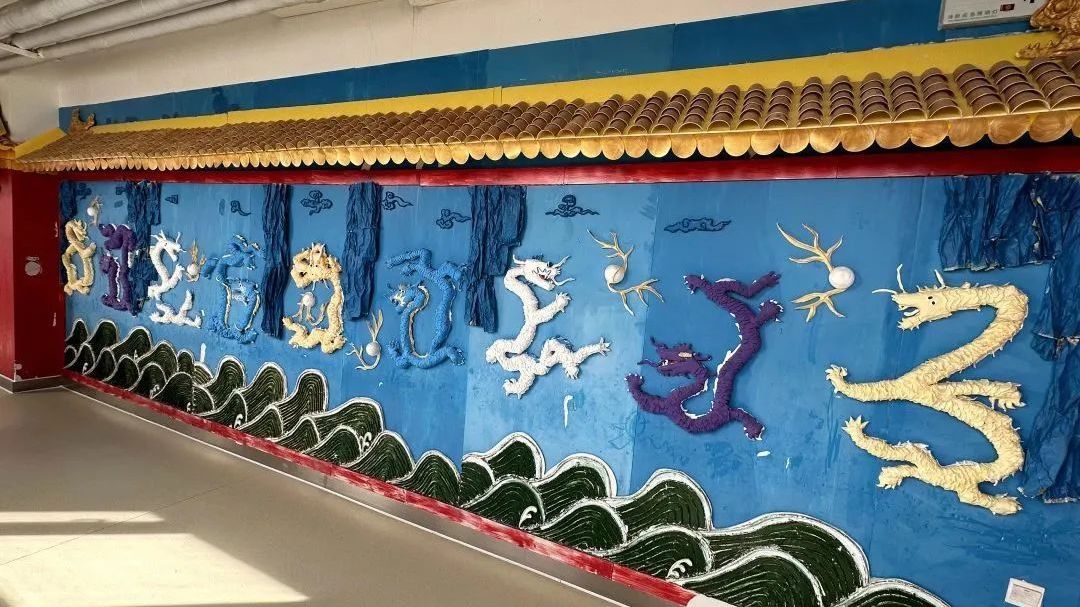 舞龙翻飞入校园，传统文化代代传