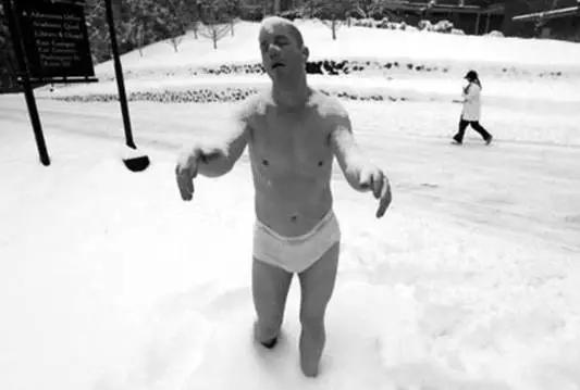 男子凌晨报警，称作梦后发现妻子被刺身亡，怀疑自己是凶手!