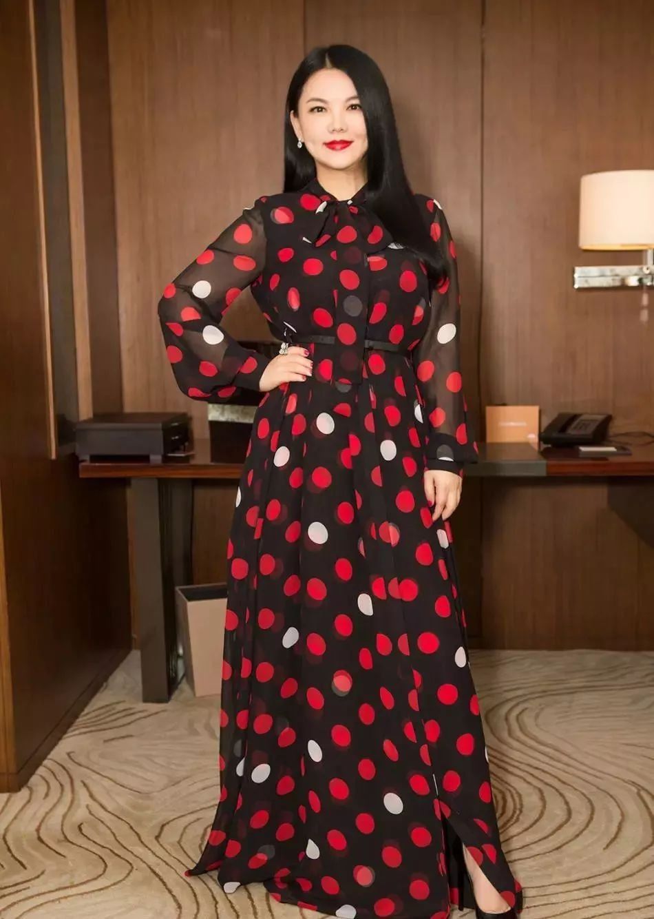 林志玲整容、柳岩丰胸、汪东城卖卫生巾明星代