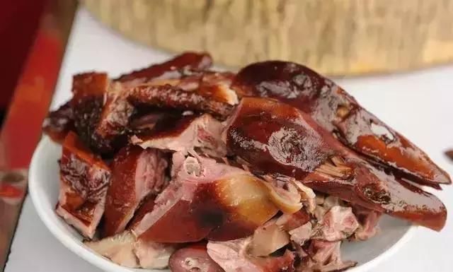 撒贝宁旅拍四川第一站,究竟是什么来头?