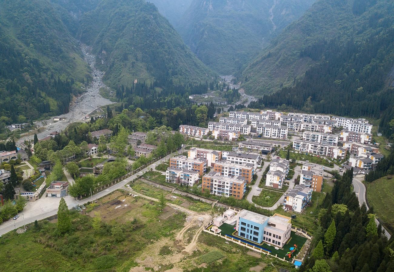 航拍四川成都的新农村,这里的生活与环境让都