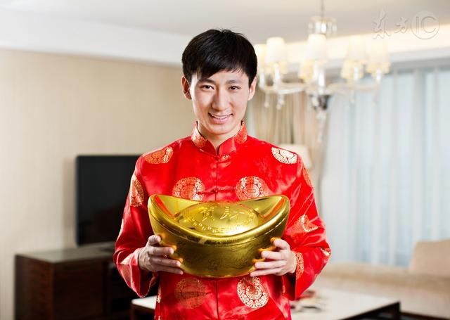 本命年为啥不顺?穿红色可破解吗