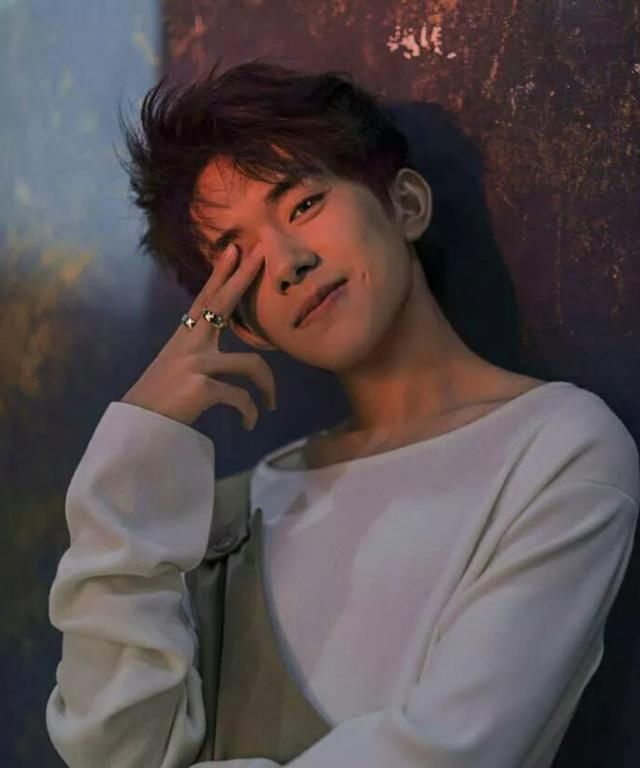 你复读两年都考不上本科,他们参加了一个比赛