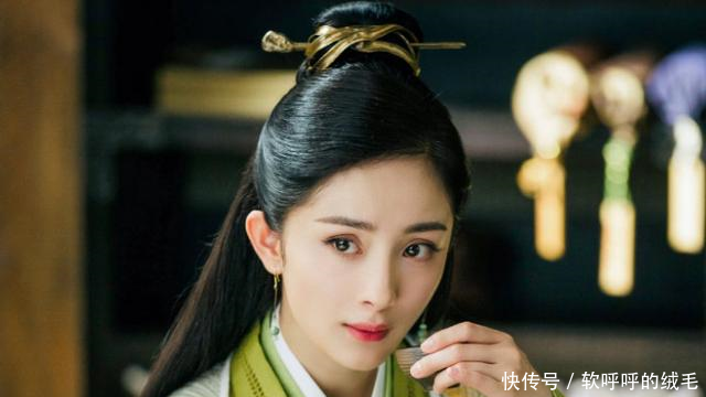 杨幂又拿下一部新作品女主是迪丽热巴,看到男