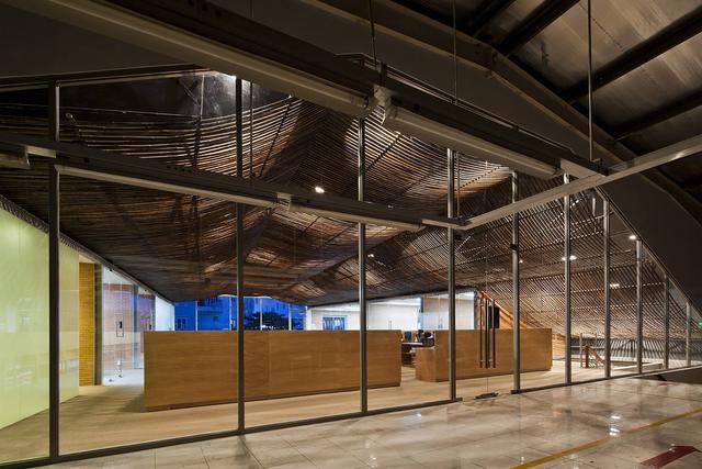 是什么导致越南工厂纷纷倒闭,老板都想回中国