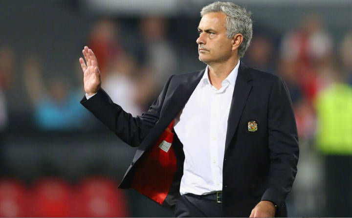 卢卡库剧情再次上演,穆里尼奥这次又笑到最后却很苦涩