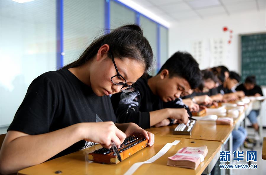 河北固安:订单式职业教育受欢迎