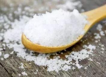 什么时间给宝宝加盐比较合适?吃盐有力气的说