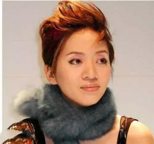 香港娱乐圈巨星排名 成龙仅第三?第一无悬念