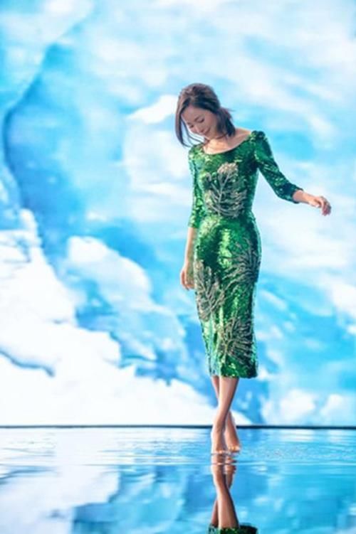 文艺界清流,不光情商高,只比谢娜差三岁,衣品却高辣么多!