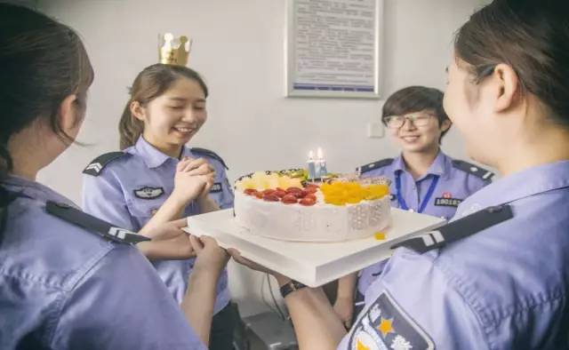 高墙之内，绽放人生--记长沙市第四(女子)看守所内的